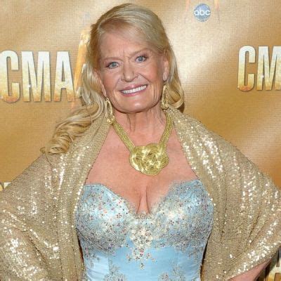 lynn anderson net worth